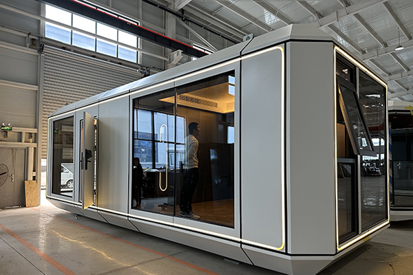Capsule house